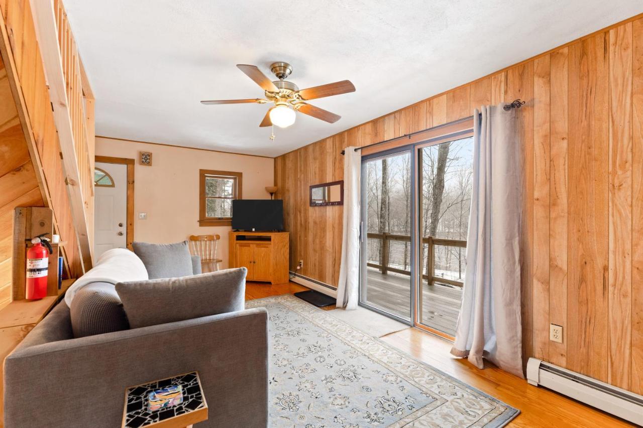 River Road Treehouse Retreat Warrensburg Exterior foto