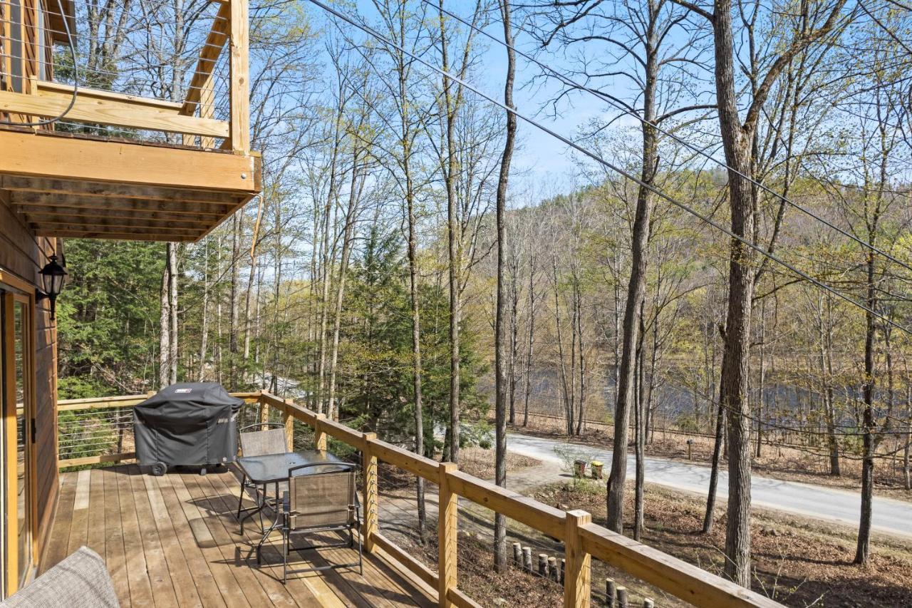 River Road Treehouse Retreat Warrensburg Exterior foto